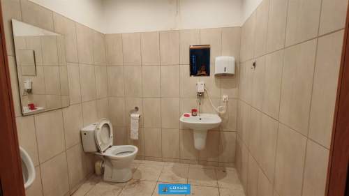 Magazyn rampa - 2 bramy, poziom zero - 3 bramy