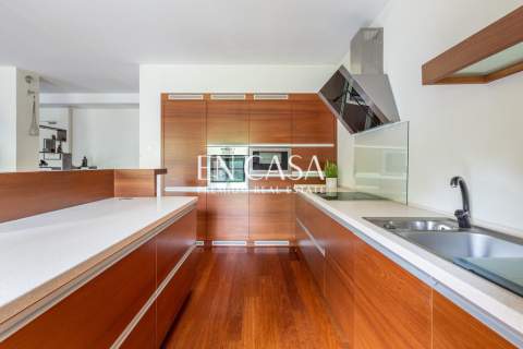 Wilanów Wysoki Apartament z dużym ogrodem