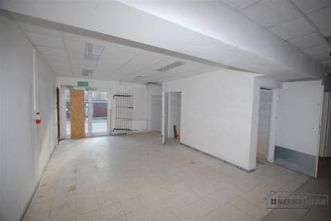 Do wynajęcia duży lokal handlowy blisko centrum