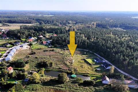 Działka 1,36 ha pod domy w Trzesiece, ul.Spacerowa