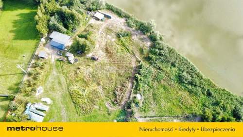 Działka blisko Kołobrzegu z widokiem na jezioro