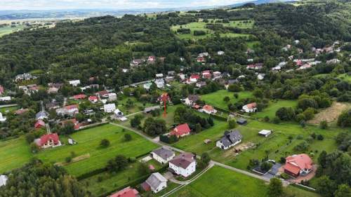 30 arów położone w pobliżu uzdrowiska Iwonicz-Zdrój