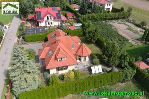 Luksusowy dom w KALINOWICACH, Działka 0,10 ha.