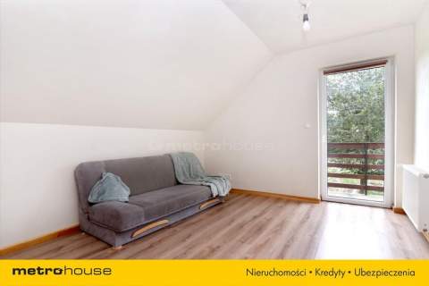 Nowy dom w pięknej okolicy nad jeziorem