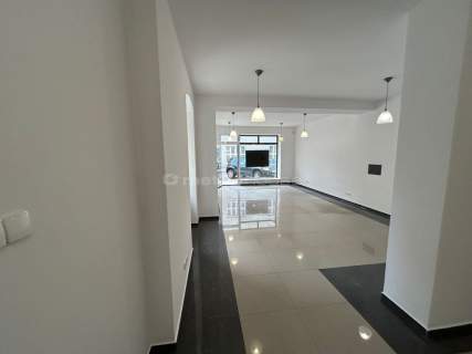 Lokal usługowy 55 m2 na starówce.