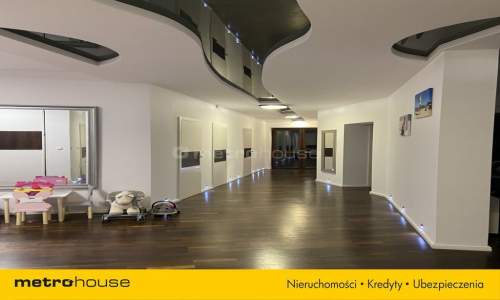 Przestronny dom wolnostojący 350m2, działka 5tyś