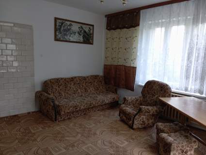 DOM Z SIEDLISKIEM I BUDYNKAMI