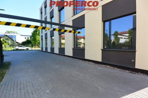 Lokal usługowo-biurowy, parter i 1 piętro, 679 m2