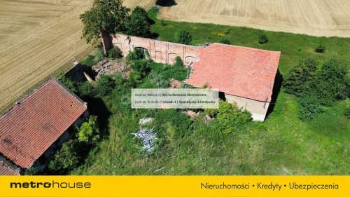 Niepowtarzalny kompleks dworsko-folwarczny 2 ha