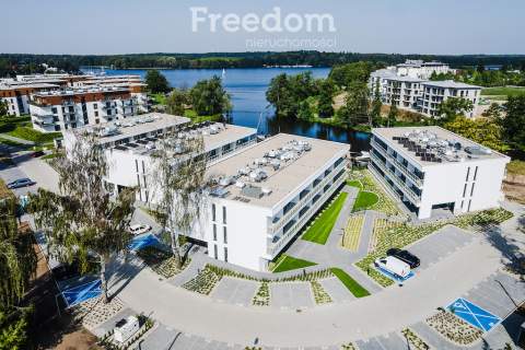Marina Iława lokal usługowy nad brzegiem Jezioraka