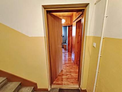 Na sprzedaż Lokal mieszkalny położony na I Piętrze przy ul. Bia
