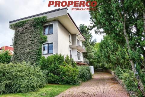 Dom ok. 200 m2, 6 pokoi, Jędrzejów
