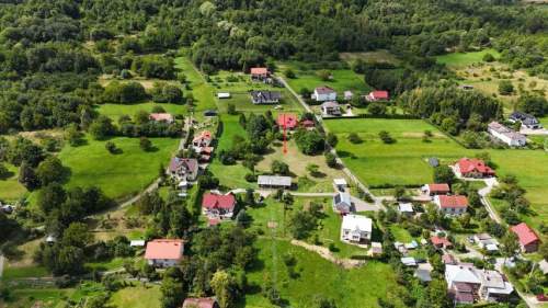 30 arów położone w pobliżu uzdrowiska Iwonicz-Zdrój