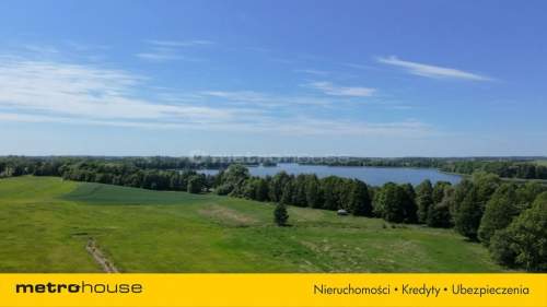 Działka z linią brzegową przy jeziorze Sołtmany.