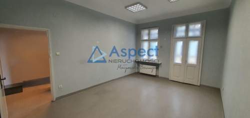 Wynajem - biuro 33,2 m2, Centrum
