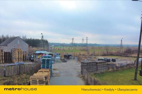 Działka usługowa o pow. 4609 m2 w centrum Serocka.