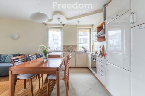 Apartament 3-pokojowy ul. Żelazna 59, Wola