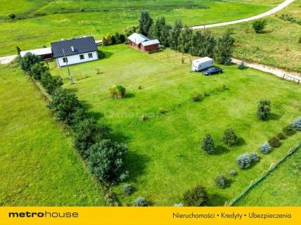 Sople, dom w pięknej okolicy nad jeziorem.