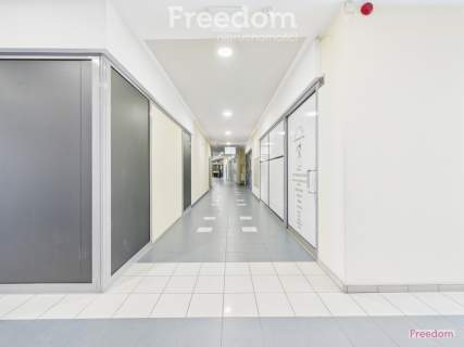 Lokal 61 m w centrum Koszalina   pasaż Jowisz