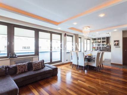 Dwupoziomowy apartament Duże tarasy
