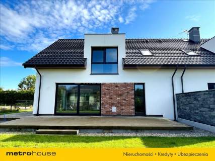 Nowy dom jednorodzinny w zabudowie szeregowej 