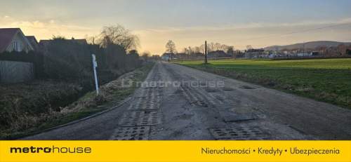Działka inwestycyjna w doskonałej lokalizacji.