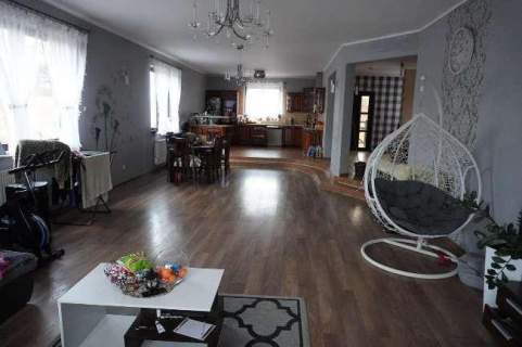 Udział 1/2 w nieruchomości zab. domem 187,51m2