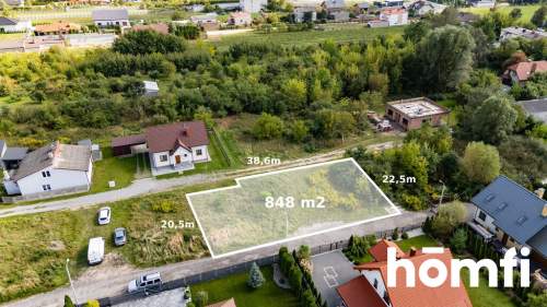Wygodna działka z mediami, pod budowę domu