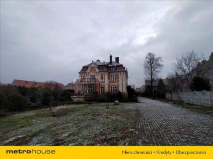 Pięknie wykończony dworek w Bielawie