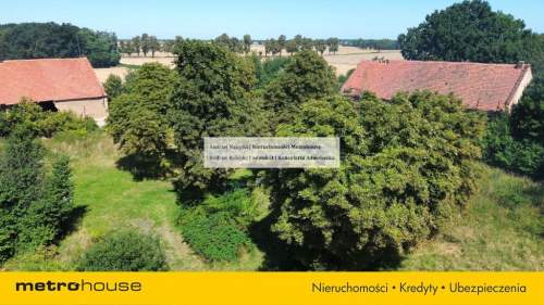 Niepowtarzalny kompleks dworsko-folwarczny 2 ha