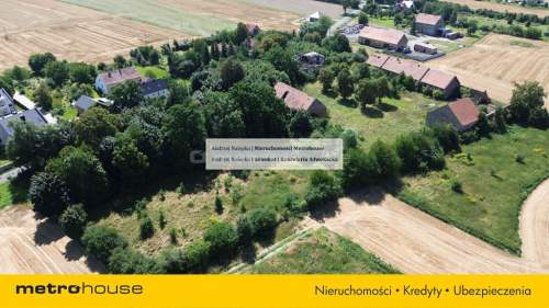 Niepowtarzalny kompleks dworsko-folwarczny 2 ha