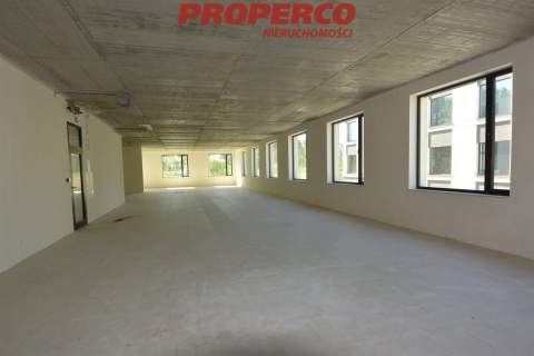Lokal usługowo-biurowy, parter i 1 piętro, 679 m2