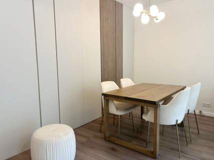 Elegancki apartament w wysokim standardzie, Sołacz