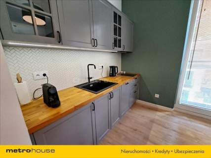 Dwupokojowy apartament z tarasem, wysoki standard.