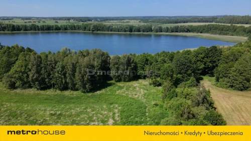Działka z linią brzegową przy jeziorze Sołtmany.