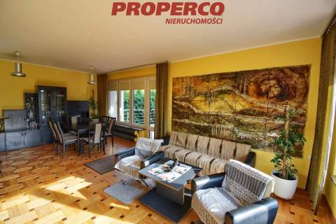 Dom ok. 200 m2, 6 pokoi, Jędrzejów