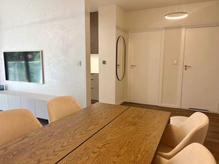 Elegancki apartament w wysokim standardzie, Sołacz