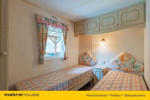 Bungalow w okolicy jeziora Wałpusz.