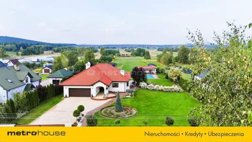 Wyjątkowy dom z basenem oraz stajnią - Kranów