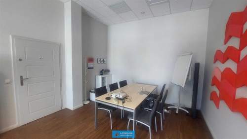 Lokal biurowo-usługowy 38 m2,parking, klimatyzacja