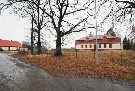 Dworek do wykończenia, blisko Szczecinka.