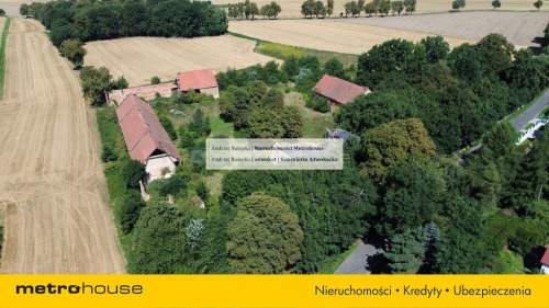 Niepowtarzalny kompleks dworsko-folwarczny 2 ha
