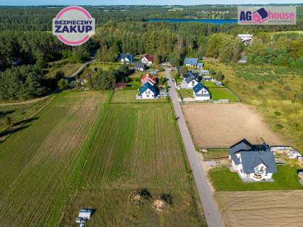 Atrakcyjne działki budowlane nad jeziorem-Stężyca