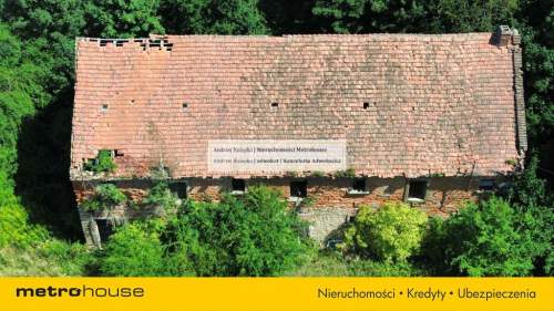 Niepowtarzalny kompleks dworsko-folwarczny 2 ha