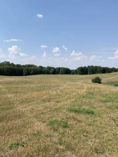 Sprzedam działki nad jeziorem