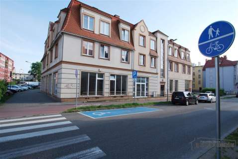 Do wynajęcia duży lokal handlowy blisko centrum