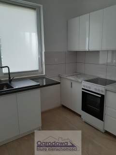 2 pokojowe, na parterze, blisko Metra