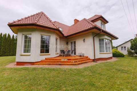 Wyjątkowy dom z ogrodem - Dosin, blisko Narwi