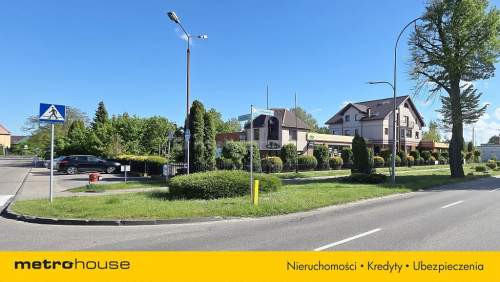 BUDYNEK MIESZKALNO HANDLOWO UŁUGOWY Z WITRYNĄ