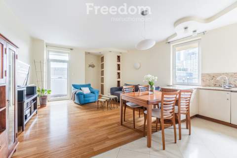 Apartament 3-pokojowy ul. Żelazna 59, Wola